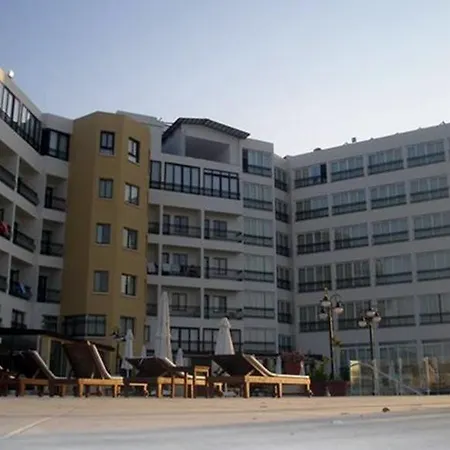 Green Holiday Village Otel Girne