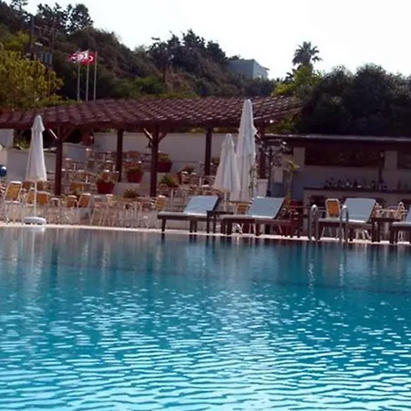 Green Holiday Village Otel 4*